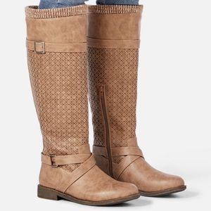 Valera Laser Cut Flat Boots Dark Taupe (12WC)